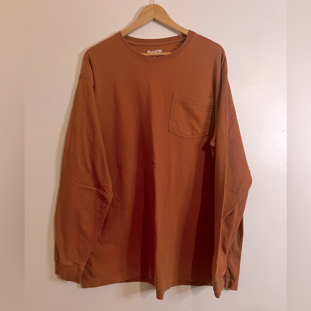 Duluth Trading Relaxed Fit Longtail long sleeve Tshirt